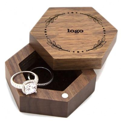 China Eco-friendly Wholesale Black Wooden Jewelry Wedding Ring Box For Gift Storage for sale