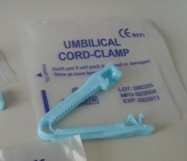 China China Umbilical Cord Clamp made of plastic ABS with single packing for sale