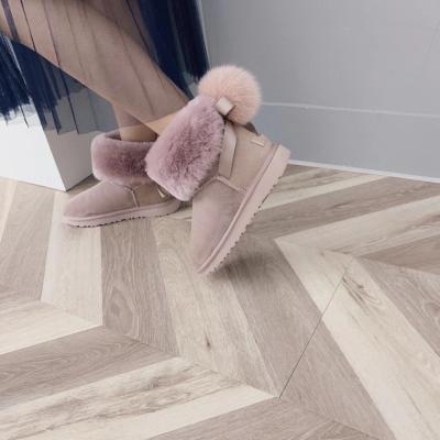 China New design lightweight two ways wear fashion ladies sheepskin women winter snow ribbon fur boots with fox fur noises for sale