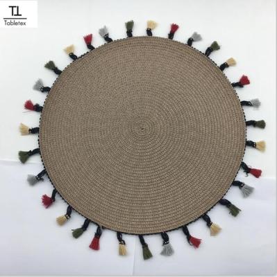 China Sustainable Fashion Eco - Friendly Anti - Slip Design Round PP Woven Area Rugs With Fringe for sale