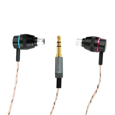 China Professional In-Ear Supplier Headset Aluminum Housing Cable Earphones For Android Cell Phones for sale