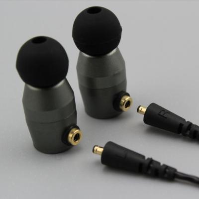 China Audiophile In-ear Headphone In-ear Aluminum Wired Headphone With Blind Touching Point for sale