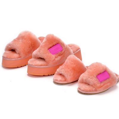 China 2021 Fashion Trend Yeah Custom Made Real Sheepskin O Slippers Wholesale Sheep Fur Women Kids Outdoor Fur Slide Sandal for sale