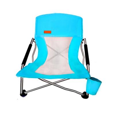 China Lightweight Durable Beach Lounger Travel Metal Outdoor Beach Chairs Foldable With Cooler for sale