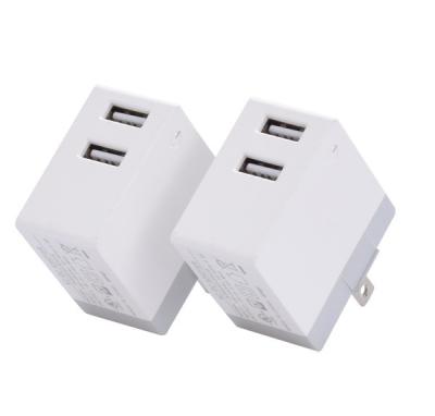 China Mobile Phone Double USB Charger Plug 5V 2.5A With Short Circuit Protection for sale