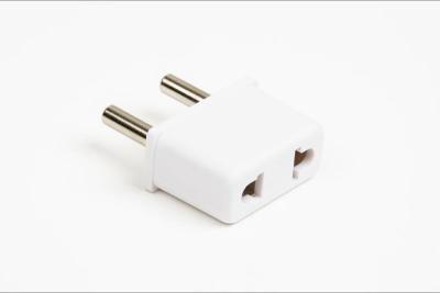 China A UE 4.8mm viaja o adaptador de tomada, 6A todo em um CE do adaptador 125/250V do curso marcado à venda