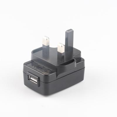 China Kompakter Videoadapter 15W USB für BRITISCHEN Stecker IEC/EN 60950-1 des Tablets zu verkaufen