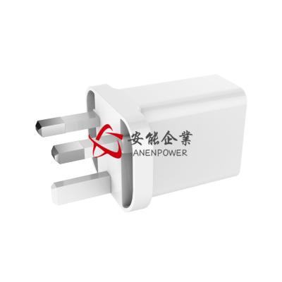 China Carregador rápido branco com um USB, adaptador da carga 3,0 do curso do telefone celular à venda