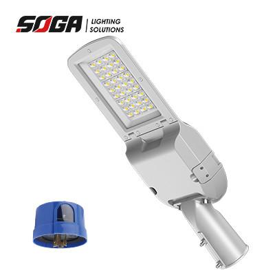 China Aluminum LED Parking Lot Light With >80 CRI Dimmable IP65 Rated Te koop