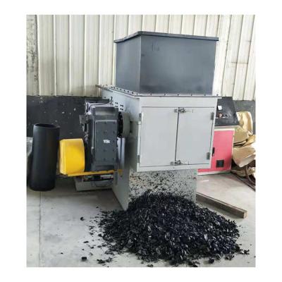 China To shred large and strong plastic plastic piece shredding machine price of factory direct sale for sale