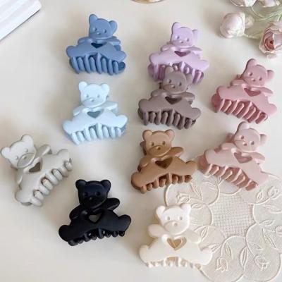 China 2021 New Plastic Women's Headdress Claw Hair Clip Central Statistics Institute Color Oil Painting Hair Clip Japanese Style Plastic Middle Cute Bear Hairpin for sale