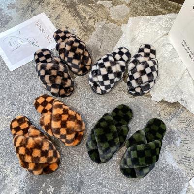 China Fashion Trend New Fashion Chancleta De Mujer Cross Family Checkerboard Woolen Autumn/Winter Soft Ladies Slippers for sale