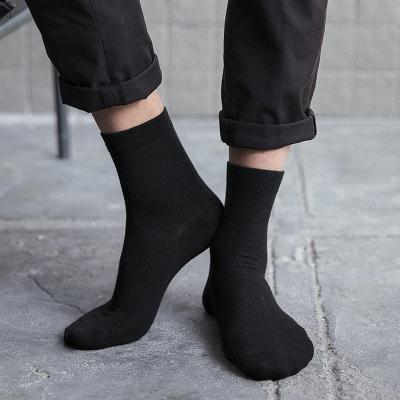 China Elite viable cheap bulk socks fashion anti-slip socks for mens crew socks for sale