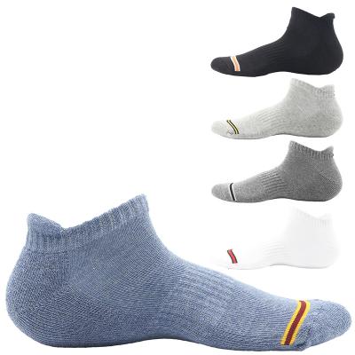 China Cotton Sustainable Sports Running New Design Sneaker New Design Unisex Custom Black Quick Dry Socks Low Cut Sports Socks for sale