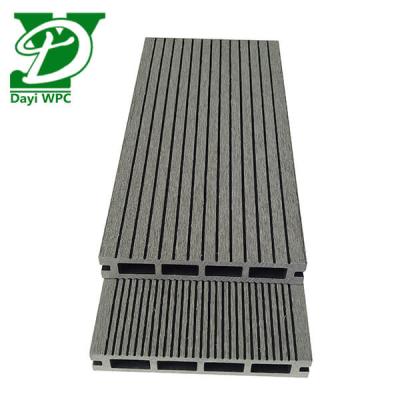 China Modern Wood Plastic Composite Decking Total Water Resistance Solution for sale