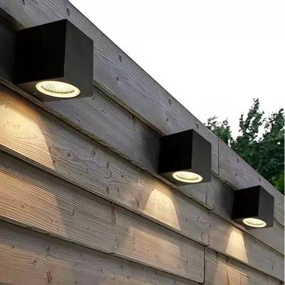 China Modern Two Way Lamp Aluminum Waterproof Outdoor Down Down LED Wall Lights Wall Lamp With IP65 for sale