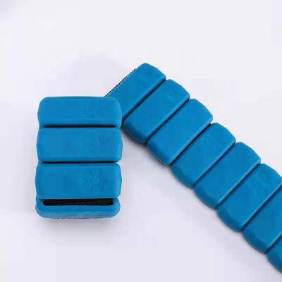 China Adjustable Bodybuilding Fitness Silicone Wrist Ankle Weights Wristband 2LB Wristband Weight Running Yoga Walking Wristband for sale