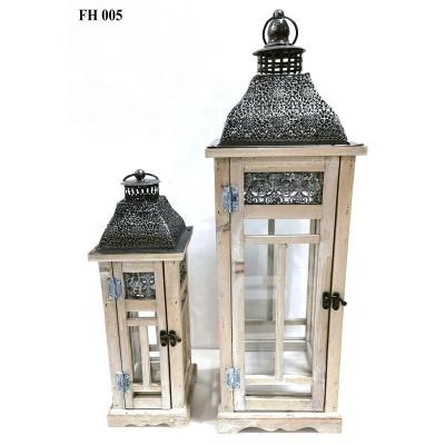 China Rustic Style Set Of 2 Decorative Wooden Metal Lanterns White Wooden Farmhouse Hanging Candle Lanterns for sale