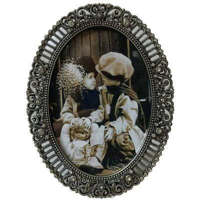 China Eco-friendly Wholesale Zinc Alloy Jeweled Silver Antique Picture Picture Frame With Crystals for sale