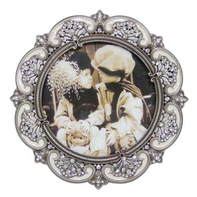 China Classic & simple & Creative Home Decorative Vintage Style Jeweled And Antique Silver Enamels Photo Table Metal Frame For Gift for sale