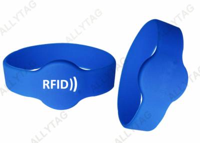 China Customized UHF RFID TAGS , PVC RFID Wristbands Silicone With Passive Chip for sale