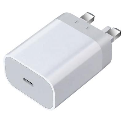 China Foldable Single Type 18watt USB C Mobile Phone 3 Pin Wall Plug Charger UK Plug In PD 18w Fast Adapter for sale