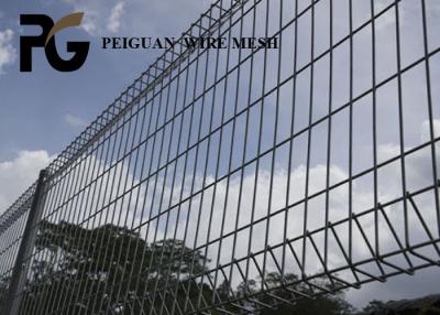 China Metal galvanizado que cerca, cerco resistente da segurança da segurança das casas à venda