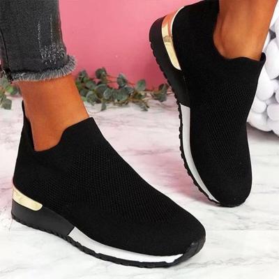 China Fashion trend plus size factory women luxury slip on sport shoes women sneakers shoes woman casual sneakers for sale