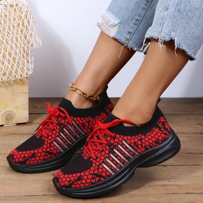 China 2022 Trend Fashion Luxury Female Breathable Flat Ladies Casual Sports Shoes Sneakers Women for sale