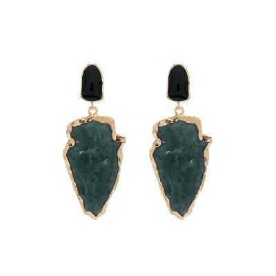 China Lead and nickel free Korean fashion personality style earrings 925 matertail silver geometric green leaf retro resin needle women hanging earrings for sale