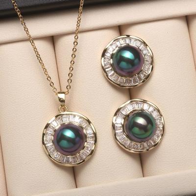 China Environmentally Friendly Vintage Palace Shell Pearl Necklace Earrings Set Female Fashion Temperament Zircon Shell Pearl Set Banquet Ornaments Jewelry Set for sale