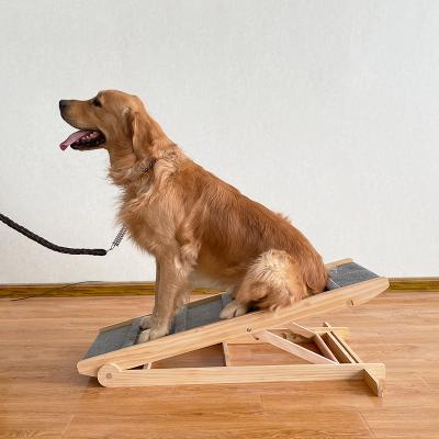 China Portable Lightweight Dogs Pet Ramp Telescoping Wooden Dog Ramp for sale