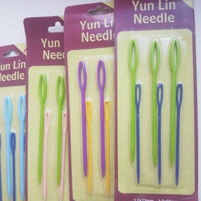 China Hand Sewing Kitting Tool 7cm Handmade Plastic Big Eye Needle Sewing Needle for sale