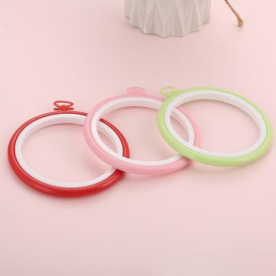 China China Wholesale High Quality Embroidery Hoops Stitch Cross Hoop Set Small Embroidery Hoop for sale