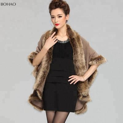 China New Winter Fashion Luxury Anti-Shrink Faux Fur Capes and Warm Faux Ponchos Women's Fur Coat Shawls for sale