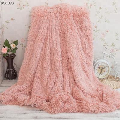 China Many Colors Available Soft Fluffy Winter Fur Covering Anti-pilling Plush Fur Blanket for sale