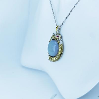 China The Other Fashion Light Green Natural Stone Jade Crystal Jewelry Pendant Necklace for sale