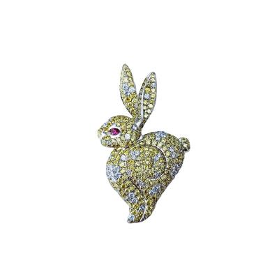 China Best Romantic Gift 925 Sterling Silver Jewelry 18K Gold Plated Lovely Cubic Zirconia Rabbit Pendant for sale