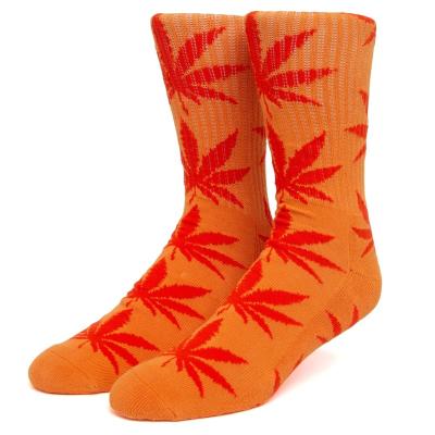 China Moq factory supply fashion unisex sporty casual stockings thongs weed maple leaf cotton regular adult popular socks for sale