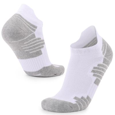 China 2022 Wholesale Mens Cotton Hosiery Socks Breathable Sports Low Cut Casual Socks for sale