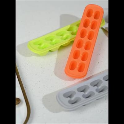 China Sustainable Sustainable Food Grade Silicone Flexible Kitchen Ice Cube Tray Molds With Lids for sale