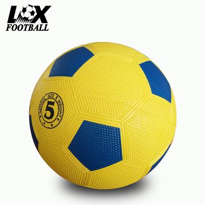 China custom color logo soccer indoor or outdoor soccer game youth rubber football for sale