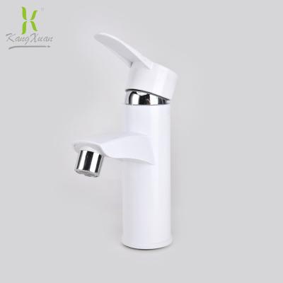 China Sense Faucets Motion Sensor Touchless Kitchen Faucets With Pull Down Sprayer for sale