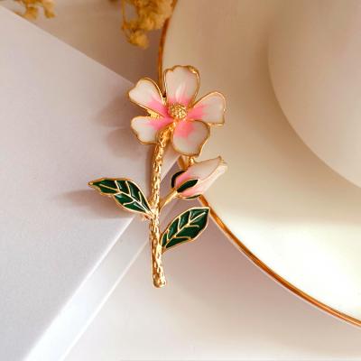 China Environmentally Friendly Vintage French Flower Gradient Personality Temperament Drop Enamel Brooch for sale