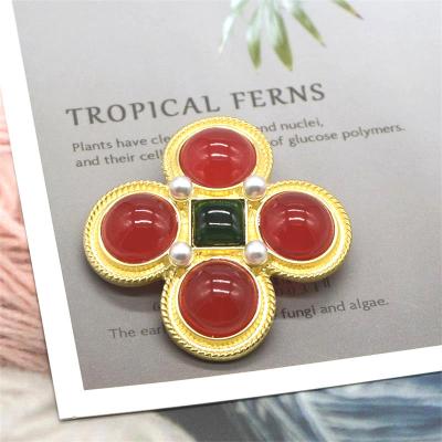 China Factory Price China Supplier Palace Vintage Environmental Friendly Matte Gold Brooch Cross For Women for sale