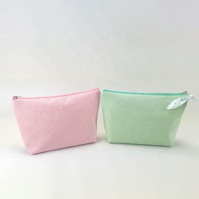 China Eco-Friendly Custom Cotton Waffle Makeup Lady Bags Toiletry Cosmetic Bag for sale