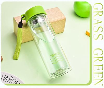 China Insulated Shatterproof Green Double Wall Glass Water Bottle Healthy For Drink for sale