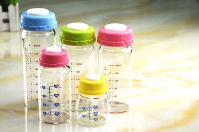 China 180ml Borosilicate Glass Feeding Bottle For Breast Milk Stock for sale