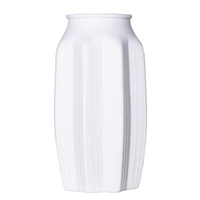 China Creative Nordic Southwest White Ceramic Vase Home Furnishing Jewelry Ceramic Crafts Vase for sale