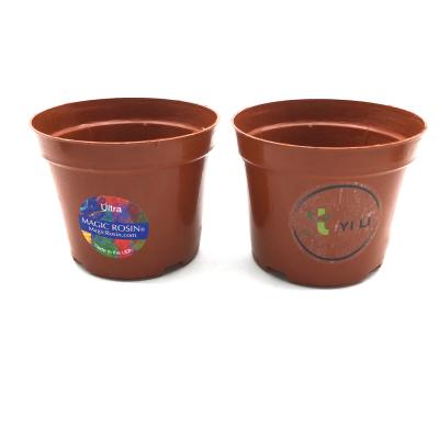 China Tear Resistant Plastic Flower Pot Gallon Plant Nursery Pots With Label for sale